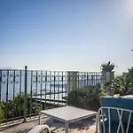 Le Relais Готель 3*