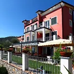 Le Relais Hotel 3*