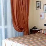 Le Relais Hotel