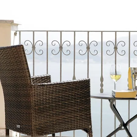 Le Ville Relais Отель