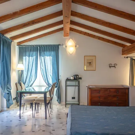 Hotel Le Ville Relais