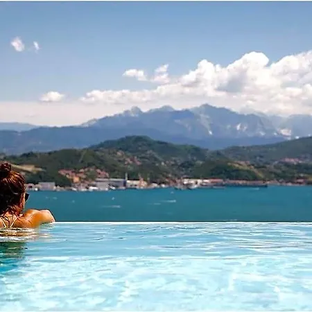 Le Ville Relais Hotel 3*