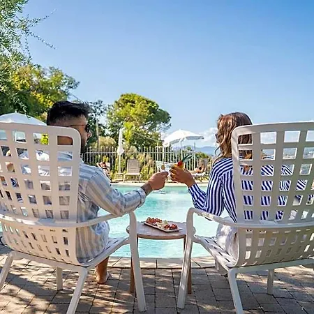 Hotel Le Ville Relais