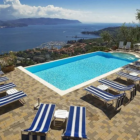 Le Ville Relais 3* Специя
